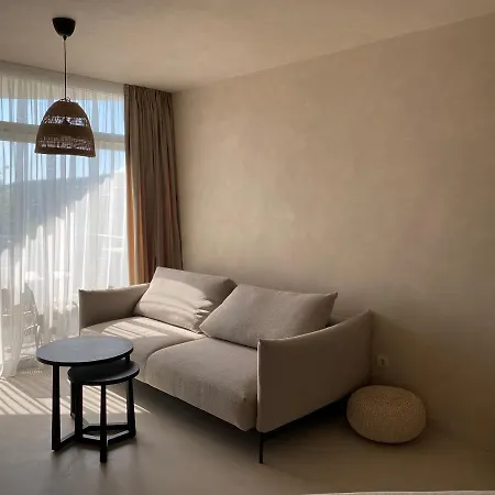 Апартаменты 33 South Pearl Homes Созополь