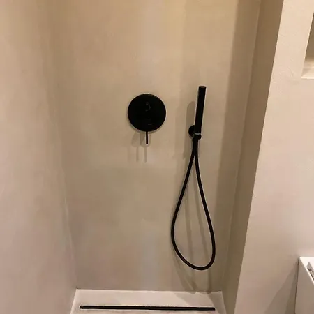 Апартаменты 33 South Pearl Homes